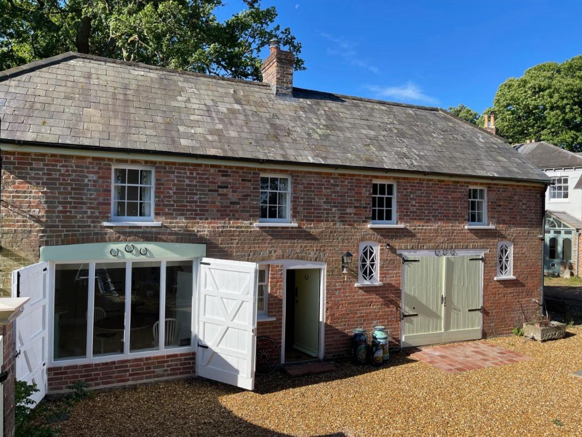 The Georgian Coach House:New Forest With Hot Tub Villa Fordingbridge Exterior photo